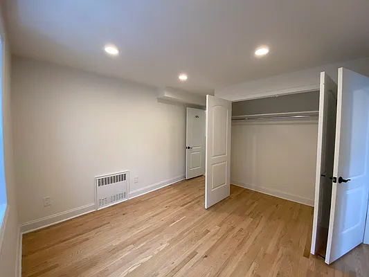Rented by Compass | media 9