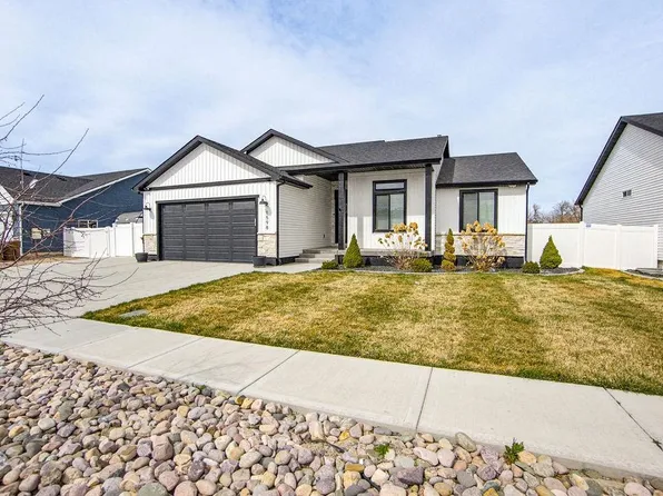 1598 Petersburg Dr, Chubbuck, ID 83202