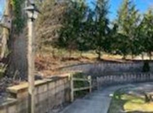 107 Birchwood Rd, Coram, NY 11727