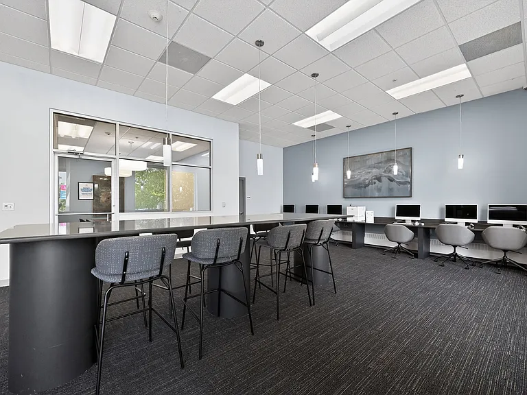 24-Hour Computer Lab and Study Area at University Plaza NIU Apartments