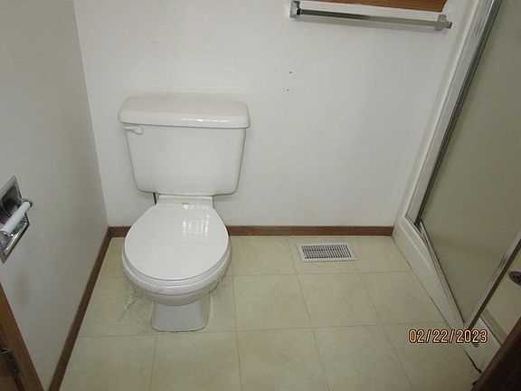 3rd image of 317 E Valley Park Dr