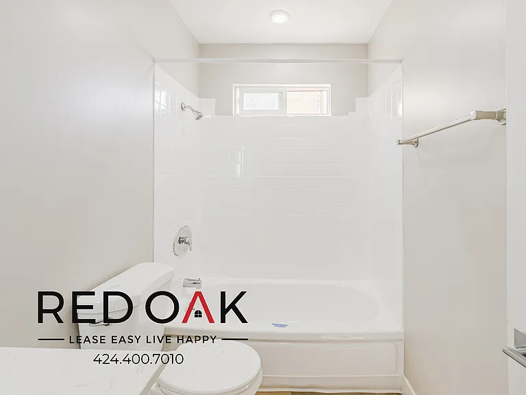 921 W 82nd St #27 — Photo 16