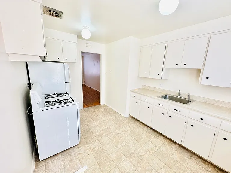 2480 S York St #2480 — Photo 3