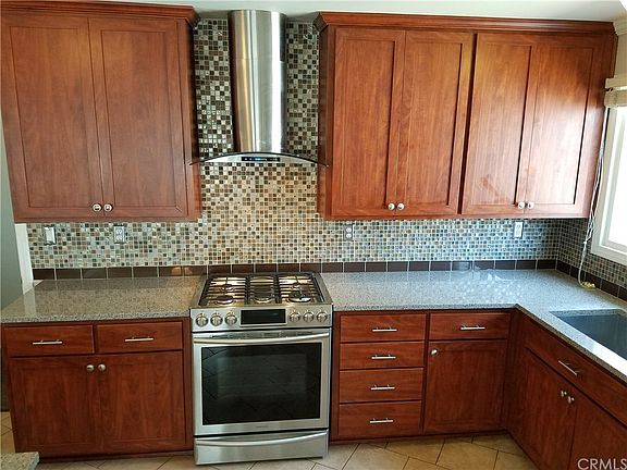 5th image of 3930 Ladoga Ave