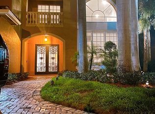 1660 SW 3rd Ct, Boca Raton, FL 33432