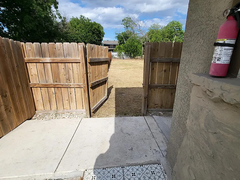118 Esmeralda Dr #103 — Photo 18