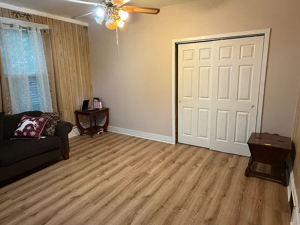 1st image of 1184 Pembroke St