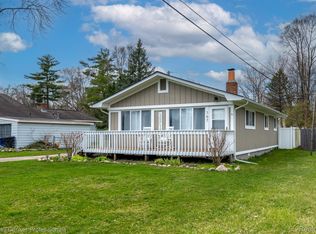 167 Hershey Blvd, Waterford, MI 48327
