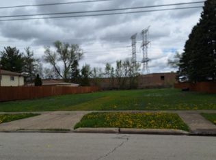 890 North Ave, Des Plaines, IL 60016