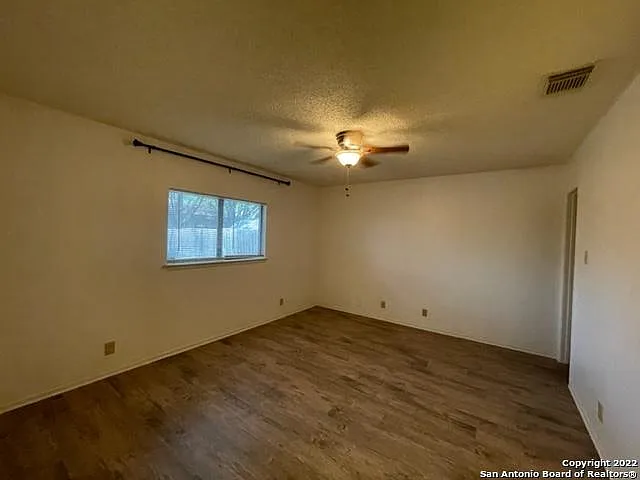 3 bed, 1496 sqft, $1,375 — Photo 3