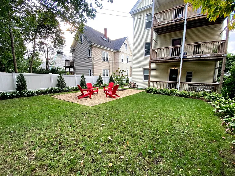 7-9 Wenham St #3 — Photo 17