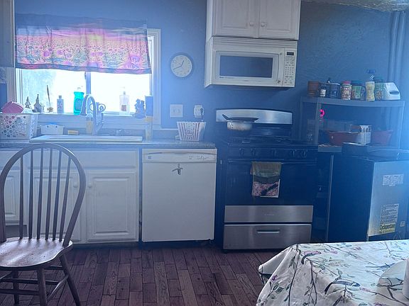 4th image of 18 Lawrence St