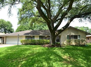 9018 Springview Ln, Houston, TX 77080