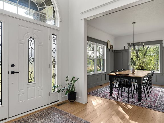 3rd image of 18660 270th St
