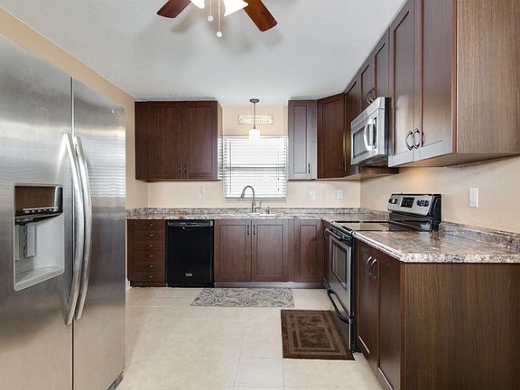 3rd image of 11026 Maxton Way N