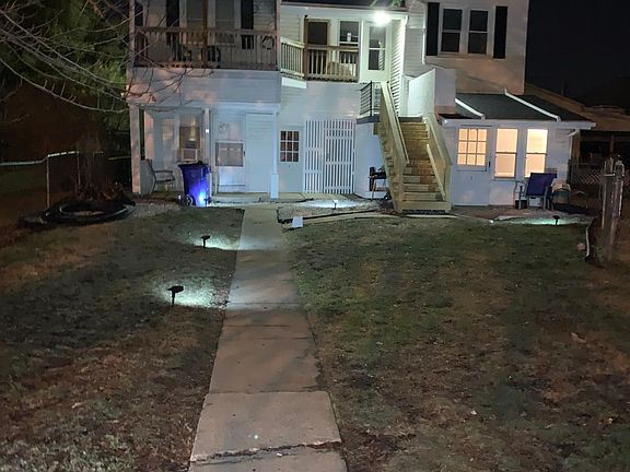 2nd image of 1024 Westport Dr APT 1