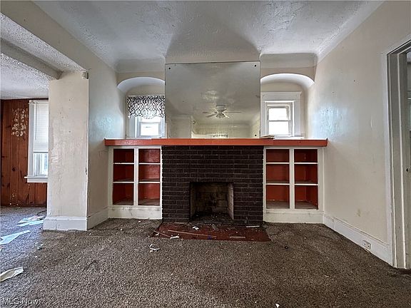 5th image of 9119 Empire Ave