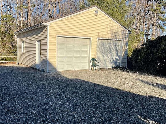 4th image of 99 Blue Bird Ln