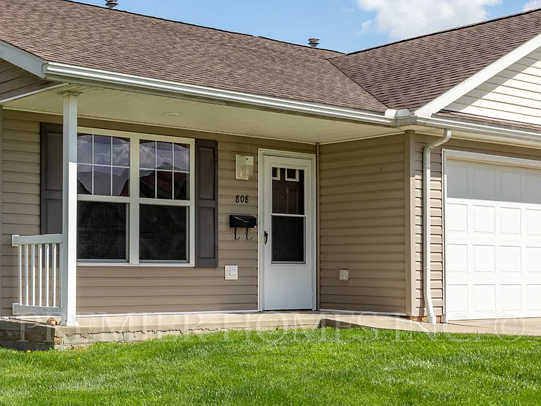 808 Serenity Ln #808 — Photo 3
