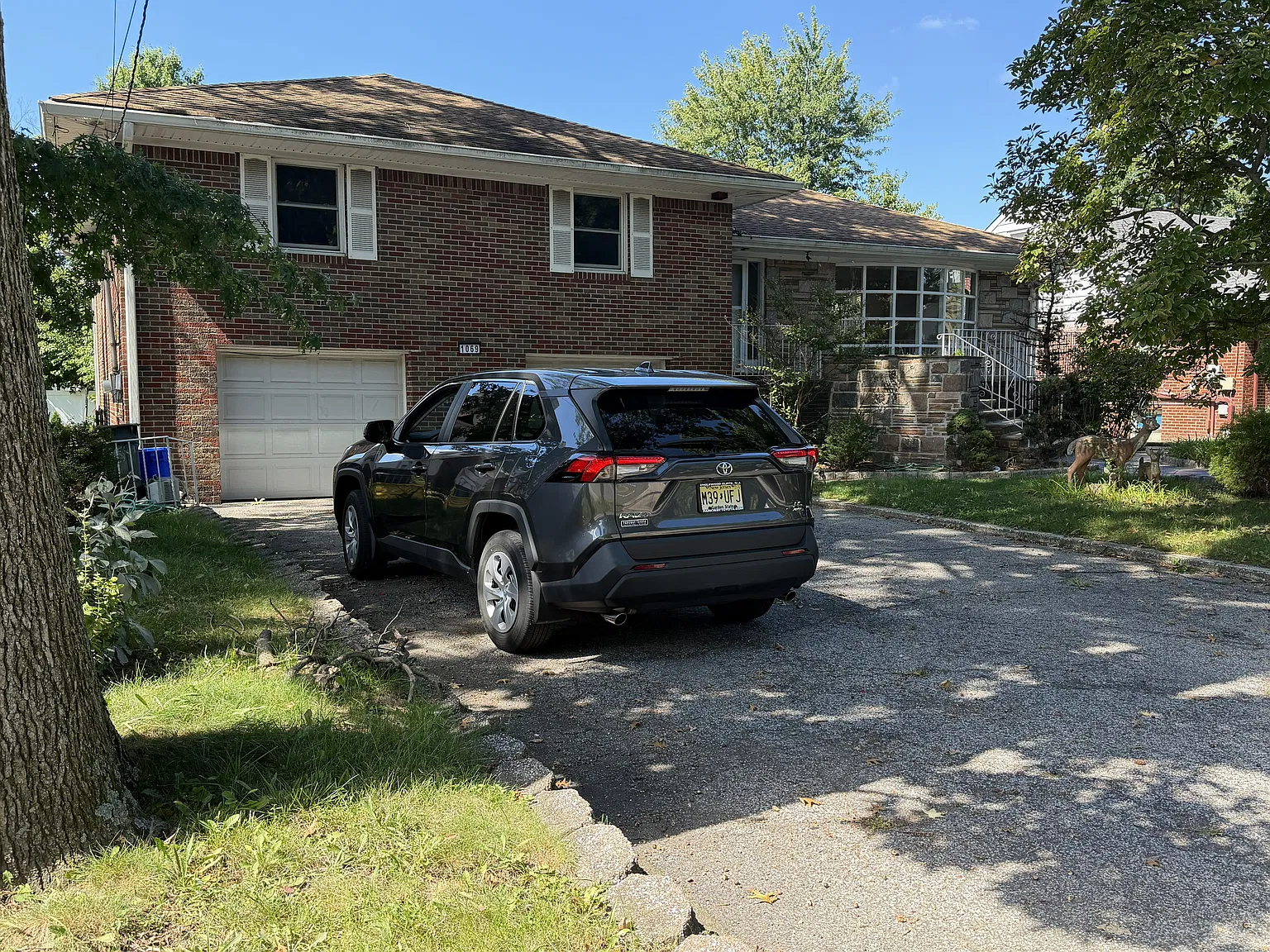 4 bed, 3500 sqft, $5,400 — Photo 3