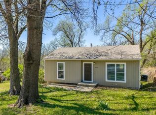 3828 N Lister Ave, Kansas City, MO 64117