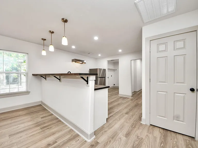 2919 Rosedale St #B — Photo 12