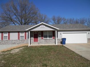 633 Locust St, Festus, MO 63028
