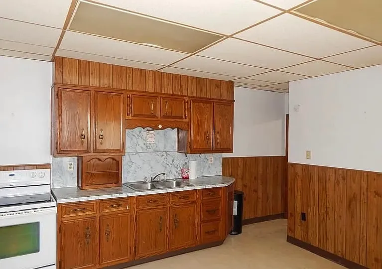 3 bed, $1,200 — Photo 4