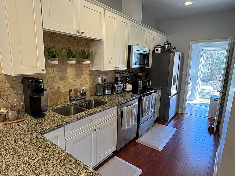 1510 Binghampton Cir — Photo 6