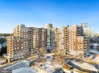 11800 Sunset Hills Rd UNIT 702, Reston, VA 20190