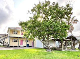 1306 Madison Ave, Port O Connor, TX 77982