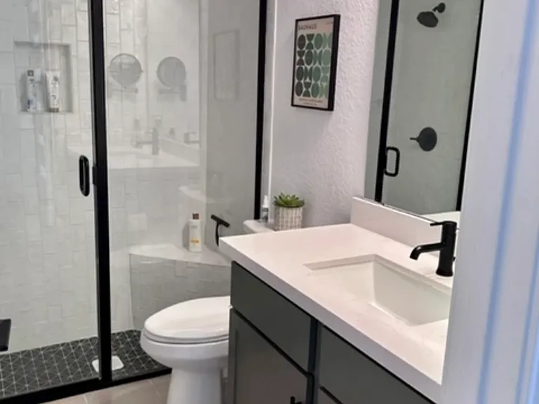 262 Navarro — Photo 13