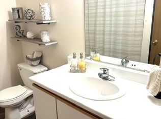 305 Raleigh Ct, Columbia City, IN 46725