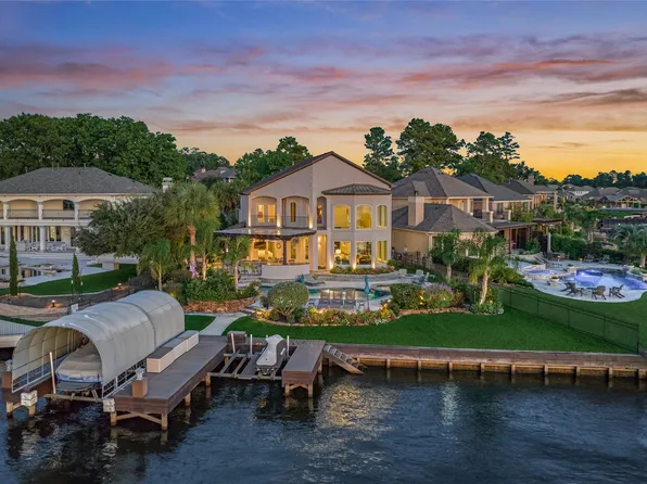 9943 Pebble View Ct, Conroe, TX 77304