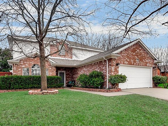 5th image of 2735 Red Oak Dr