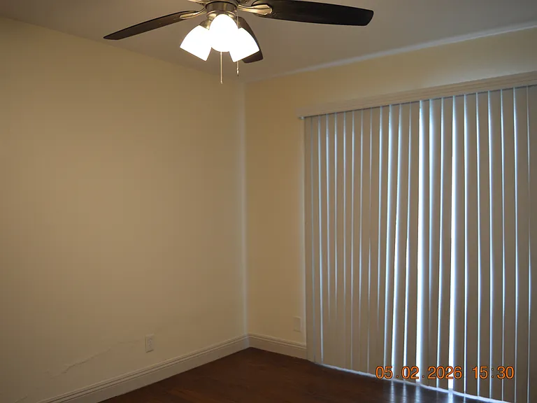 14233 Broadway — Photo 20