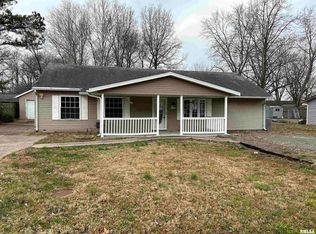 717 N 26th St, Herrin, IL 62948