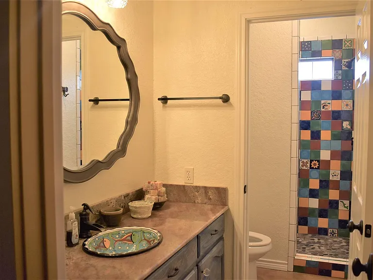 412 Pecan St — Photo 14