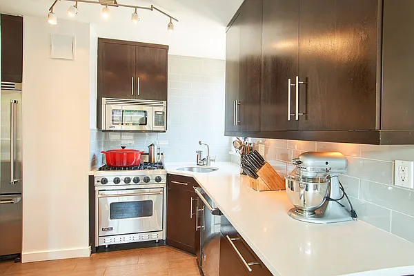 Sold by Nest Seekers International | media 2