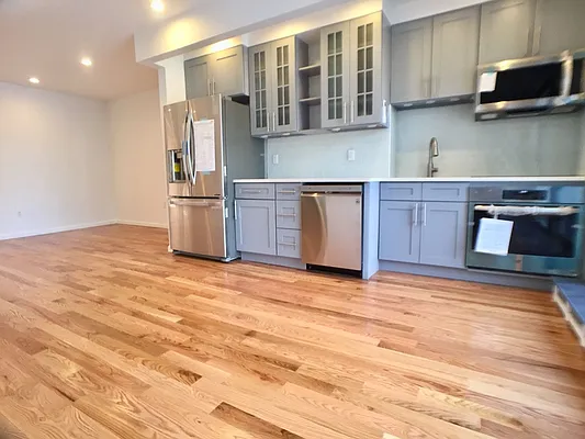 Rented by Northside Plaza Inc. | media 25