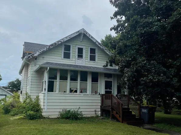 108 2nd St N, Ellendale, ND 58436