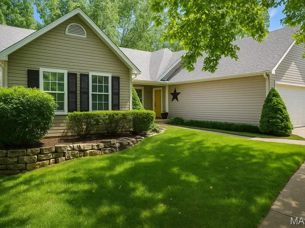 824 Oak Mill Ln, Imperial, MO 63052