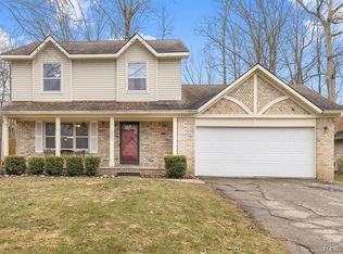 5550 Independence Colony Rd, Grand Blanc, MI 48439