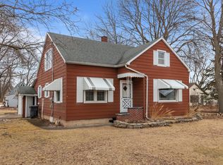 1032 Lincoln St, Seymour, WI 54165