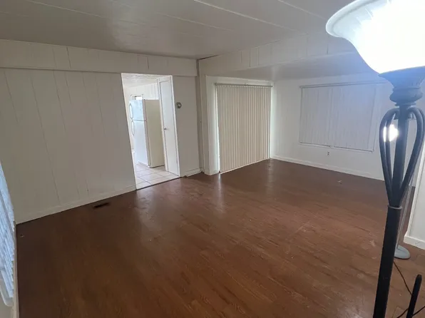 819 Frances Dr, Tarpon Springs, FL 34689