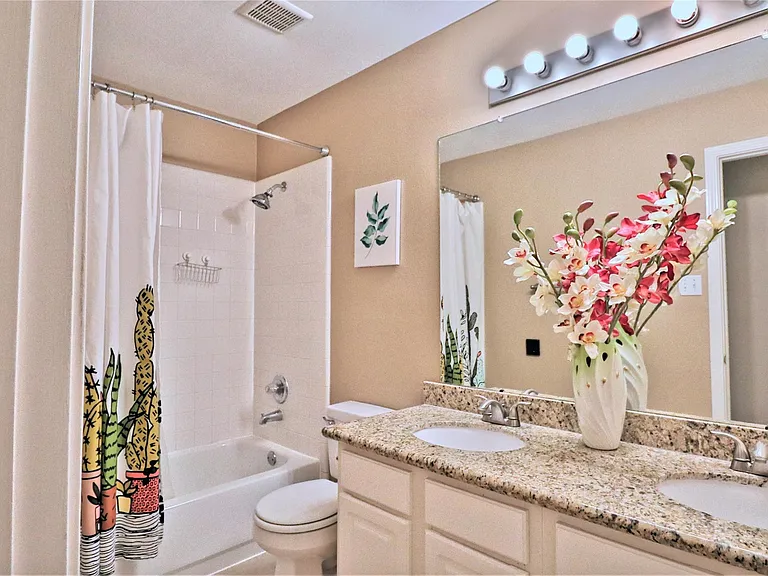 4530 Springfield Lakes St — Photo 26