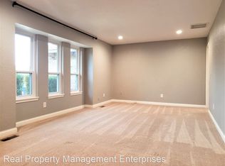 12112 Western View Dr, Oklahoma City, OK 73162