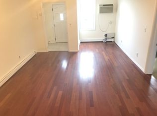 4812 37th St #2, Long Island City, NY 11101