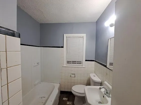 1717 Dellwood Ave — Photo 8