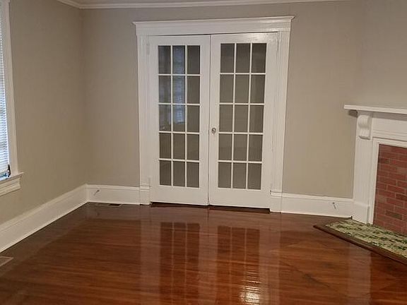 5th image of 215 S Church St APT A